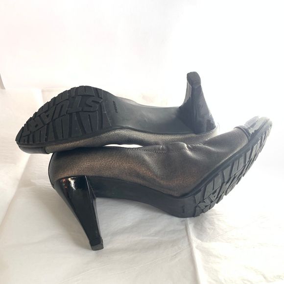 Stuart Weitzman Pewter Black Leather Spectator Pump Elasticized - Size 6.5 Cone - Picture 10 of 11